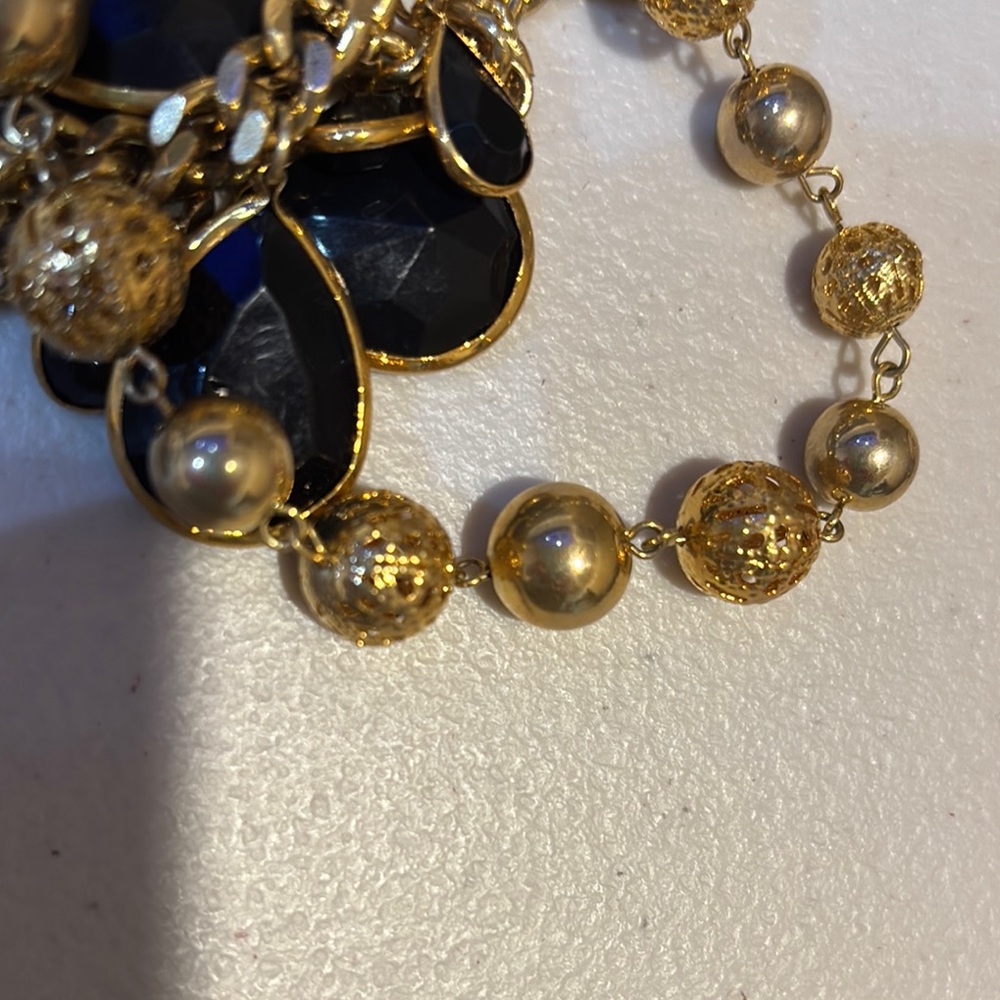 NWT Elegant Gold and Black Jewelry Set - Picture 7 of 7